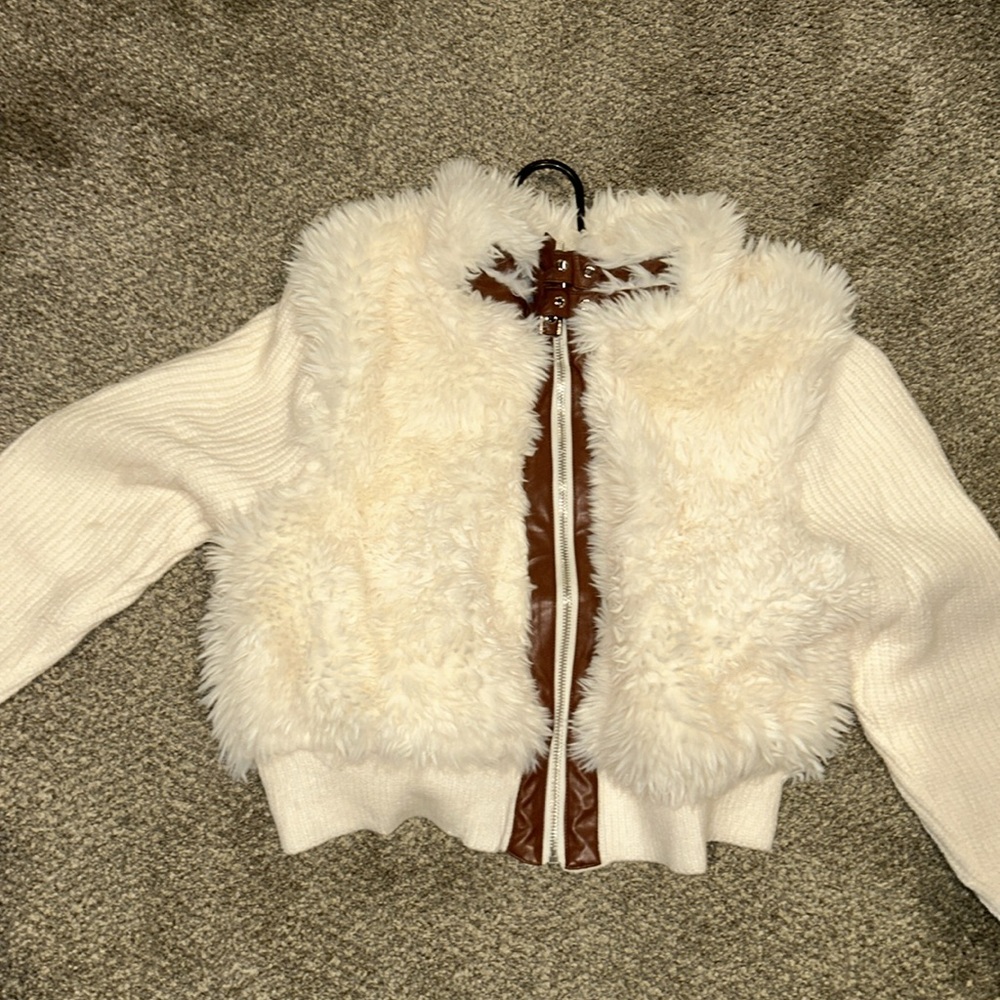 Fur jacket❤️ - Picture 7 of 8